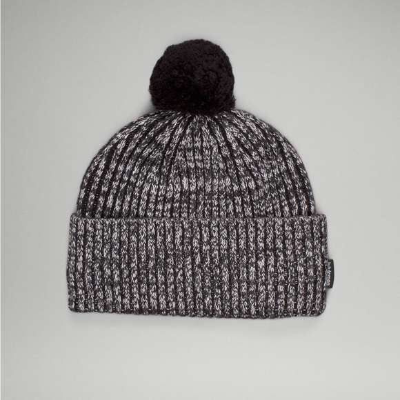 NWT Lululemon Textured Fleece-Lined Knit Beanie - Picture 1 of 2